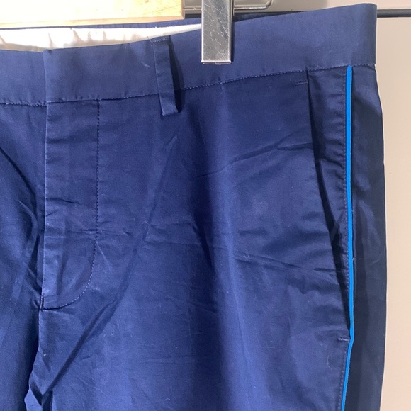 Calvin🏌️‍♂️Klein (32”x30”) - Picture 4 of 16